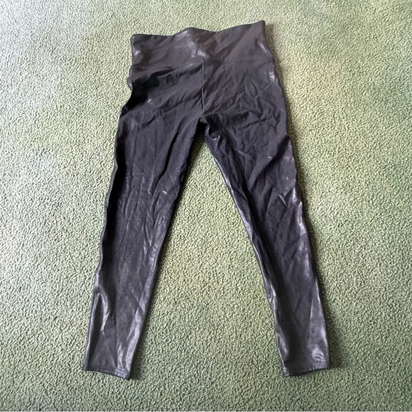 SPANX Shiny Black Leggings - Picture 3 of 9